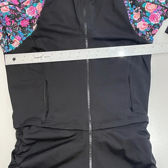 Bebe Sport Black Floral Zipper Workout jacket sweatshirt Thumbhole Ruched size M - Picture 15 of 16